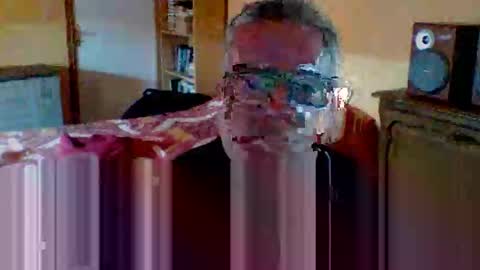 Snapshot of bruno5629 chatting on October 17, 1:03 pm bruno5629 online show from October 17, 1:03 pm