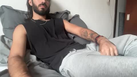 Sebastian online show from April 6, 6:53 pm