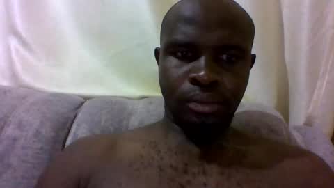 brucedarling online show from April 8, 4:45 am