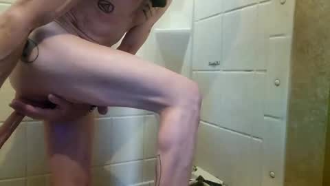 Snapshot of brushsquach chatting on January 28, 9:40 pm Steve... aka SkinnieDippin aka TimberTramp online show from January 28, 9:40 pm