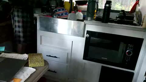 Snapshot of brushsquach chatting on October 8, 2:58 pm Steve... aka SkinnieDippin aka TimberTramp online show from October 8, 2:58 pm