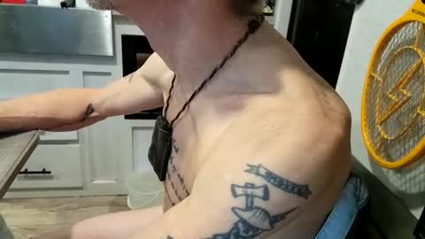 Snapshot of brushsquach chatting on December 16, 7:08 pm Steve... aka SkinnieDippin aka TimberTramp online show from December 16, 7:08 pm