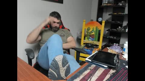 Snapshot of brutalmaster1983 chatting on January 16, 8:14 pm BRUTALMASTER1983 online show from January 16, 8:14 pm