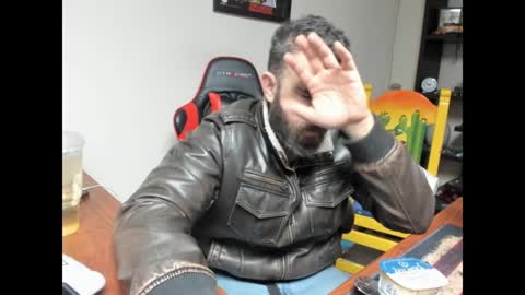 Snapshot of brutalmaster1983 chatting on January 20, 5:26 am BRUTALMASTER1983 online show from January 20, 5:26 am