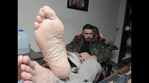 Snapshot of brutalmaster1983 chatting on February 21, 5:35 am BRUTALMASTER1983 online show from February 21, 5:35 am