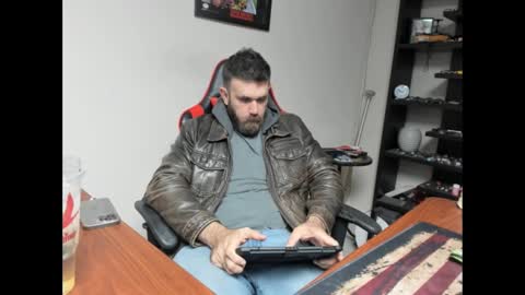 Snapshot of brutalmaster1983 chatting on February 25, 7:14 pm BRUTALMASTER1983 online show from February 25, 7:14 pm