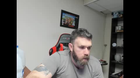 Snapshot of brutalmaster1983 chatting on February 27, 8:17 am BRUTALMASTER1983 online show from February 27, 8:17 am