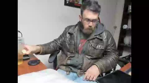 Snapshot of brutalmaster1983 chatting on March 7, 5:08 am BRUTALMASTER1983 online show from March 7, 5:08 am