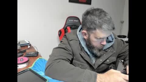 Snapshot of brutalmaster1983 chatting on November 21, 7:12 pm BRUTALMASTER1983 online show from November 21, 7:12 pm