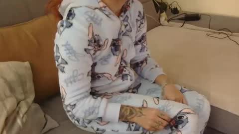 Snapshot of brutecia chatting on November 29, 10:40 am brutecia online show from November 29, 10:40 am