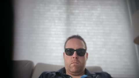 Snapshot of brwrhc87 chatting on June 12, 1:32 pm brwrhc87 online show from June 12, 1:32 pm