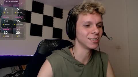 bryamado online show from October 6, 11:24 pm