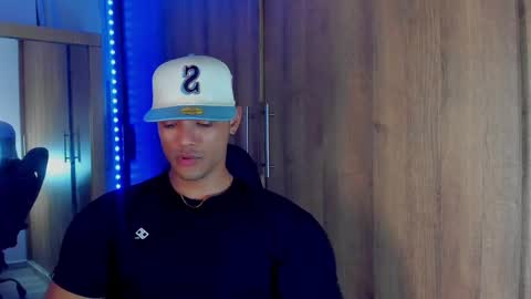 Snapshot of bryan_boy_ chatting on December 2, 2:31 am bryan online show from December 2, 2:31 am