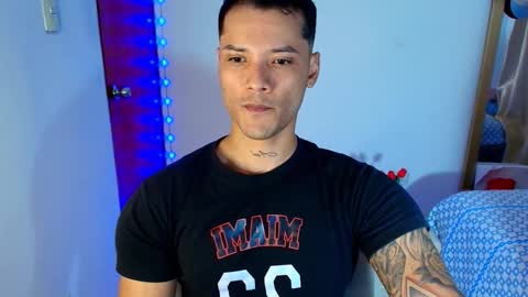 Snapshot of bryan_boy_ chatting on December 21, 1:02 am bryan online show from December 21, 1:02 am