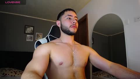 Snapshot of bryan_oficials chatting on December 8, 6:11 am bryan_oficials online show from December 8, 6:11 am