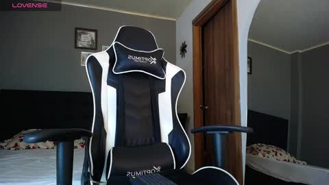 Snapshot of bryan_oficials chatting on December 10, 9:23 am bryan_oficials online show from December 10, 9:23 am