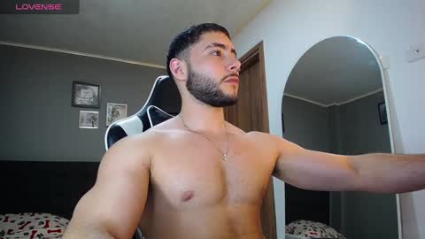 Snapshot of bryan_oficials chatting on December 20, 3:03 am bryan_oficials online show from December 20, 3:03 am