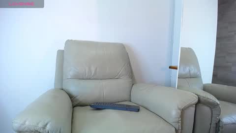 Snapshot of bryan_oficials chatting on February 2, 6:37 am bryan_oficials online show from February 2, 6:37 am