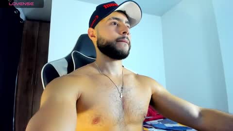 Snapshot of bryan_oficials chatting on September 22, 12:34 am bryan_oficials online show from September 22, 12:34 am