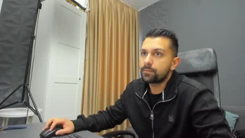 BryceReign online show from April 2, 10:13 am