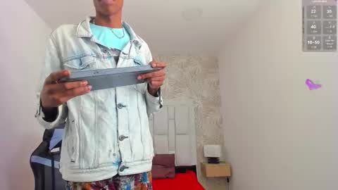 Snapshot of bryonycute chatting on October 2, 12:12 pm BRYONY online show from October 2, 12:12 pm