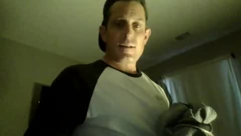 Snapshot of btownstud chatting on January 4, 12:37 am btownstud online show from January 4, 12:37 am