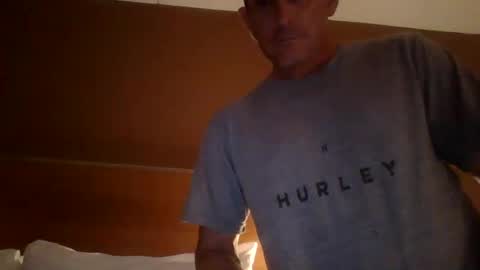 Snapshot of btownstud chatting on September 26, 12:47 am btownstud online show from September 26, 12:47 am