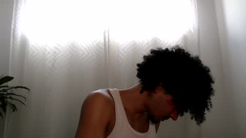 Laurence online show from July 29, 3:32 pm