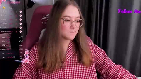 Snapshot of bubble_bunny chatting on November 22, 11:48 pm Ruby online show from November 22, 11:48 pm