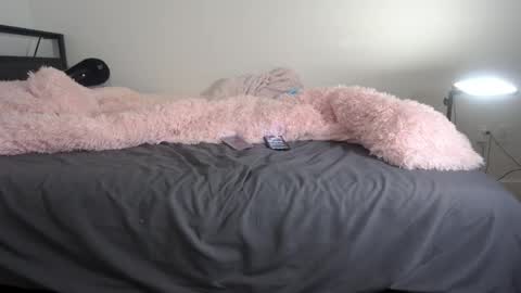 Snapshot of bubble_girl_lo chatting on April 30, 4:30 am Queen Lola XXX online show from April 30, 4:30 am