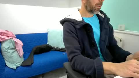 Snapshot of bubblebumdave chatting on December 9, 2:39 pm Bubblebum online show from December 9, 2:39 pm