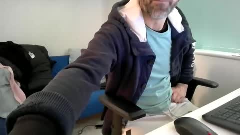 Snapshot of bubblebumdave chatting on January 3, 3:12 pm Bubblebum online show from January 3, 3:12 pm