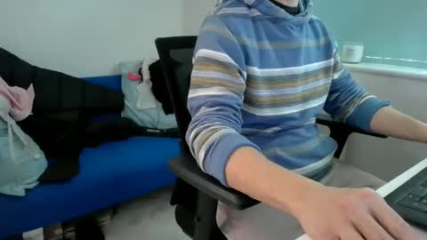 Snapshot of bubblebumdave chatting on January 11, 1:53 pm Bubblebum online show from January 11, 1:53 pm