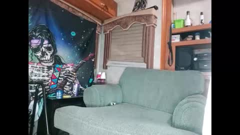 Max  candi online show from May 27, 2:08 am