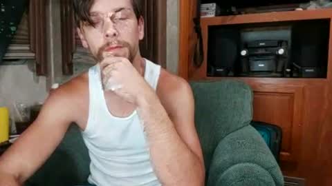 Snapshot of bubblebutt417 chatting on August 2, 1:15 am Max candi online show from August 2, 1:15 am