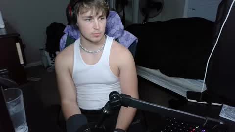 Snapshot of bubblebuttbdn chatting on September 27, 1:54 am BubblebuttBdn online show from September 27, 1:54 am