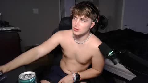 Snapshot of bubblebuttbdn chatting on October 23, 2:44 am BubblebuttBdn online show from October 23, 2:44 am