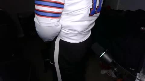 Snapshot of bubblebuttbdn chatting on November 6, 2:12 am BubblebuttBdn online show from November 6, 2:12 am