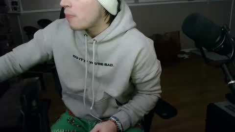 Snapshot of bubblebuttbdn chatting on February 2, 4:33 am BubblebuttBdn online show from February 2, 4:33 am