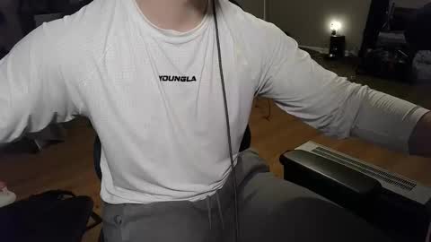 Snapshot of bubblebuttbdn chatting on February 16, 5:25 am BubblebuttBdn online show from February 16, 5:25 am