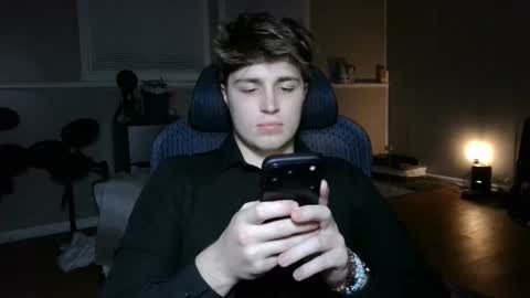 Snapshot of bubblebuttbdn chatting on February 18, 4:30 am BubblebuttBdn online show from February 18, 4:30 am