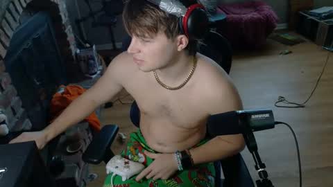 Snapshot of bubblebuttbdn chatting on February 23, 10:40 pm BubblebuttBdn online show from February 23, 10:40 pm