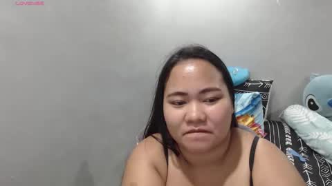 Snapshot of bubblebuttpinay chatting on November 23, 2:28 pm Sunshine online show from November 23, 2:28 pm