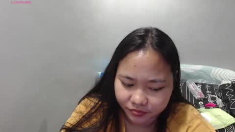 Snapshot of bubblebuttpinay chatting on December 4, 3:05 am Sunshine online show from December 4, 3:05 am