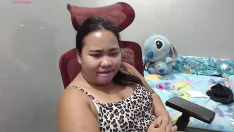 Snapshot of bubblebuttpinay chatting on January 7, 2:30 pm Sunshine online show from January 7, 2:30 pm