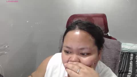 Snapshot of bubblebuttpinay chatting on February 4, 6:36 pm Sunshine online show from February 4, 6:36 pm