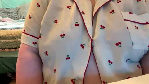 bubblegirl online show from March 28, 12:16 pm