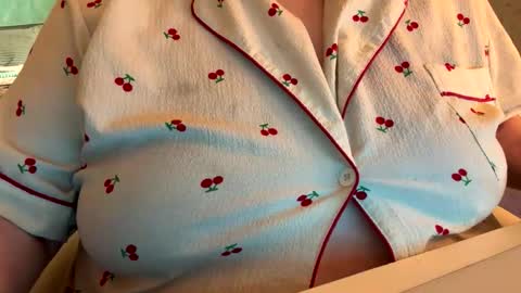 bubblegirl online show from March 30, 1:56 pm