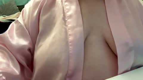 bubblegirl online show from April 12, 6:57 pm