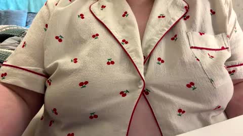 bubblegirl online show from April 23, 5:04 pm